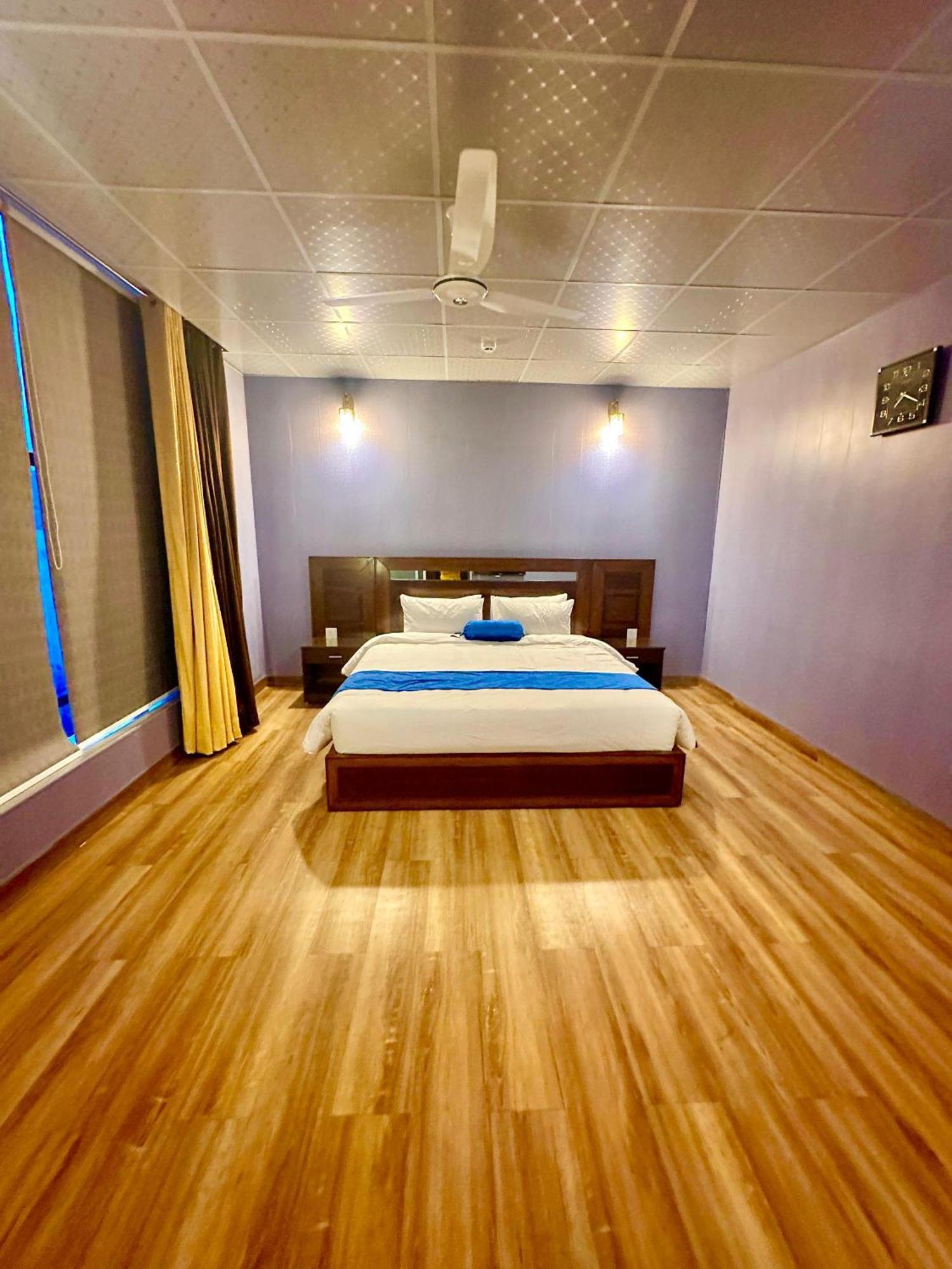 Luxury Apartment In Dha Phase 8, Near Allama Iqbal International Airport Lahore Ngoại thất bức ảnh